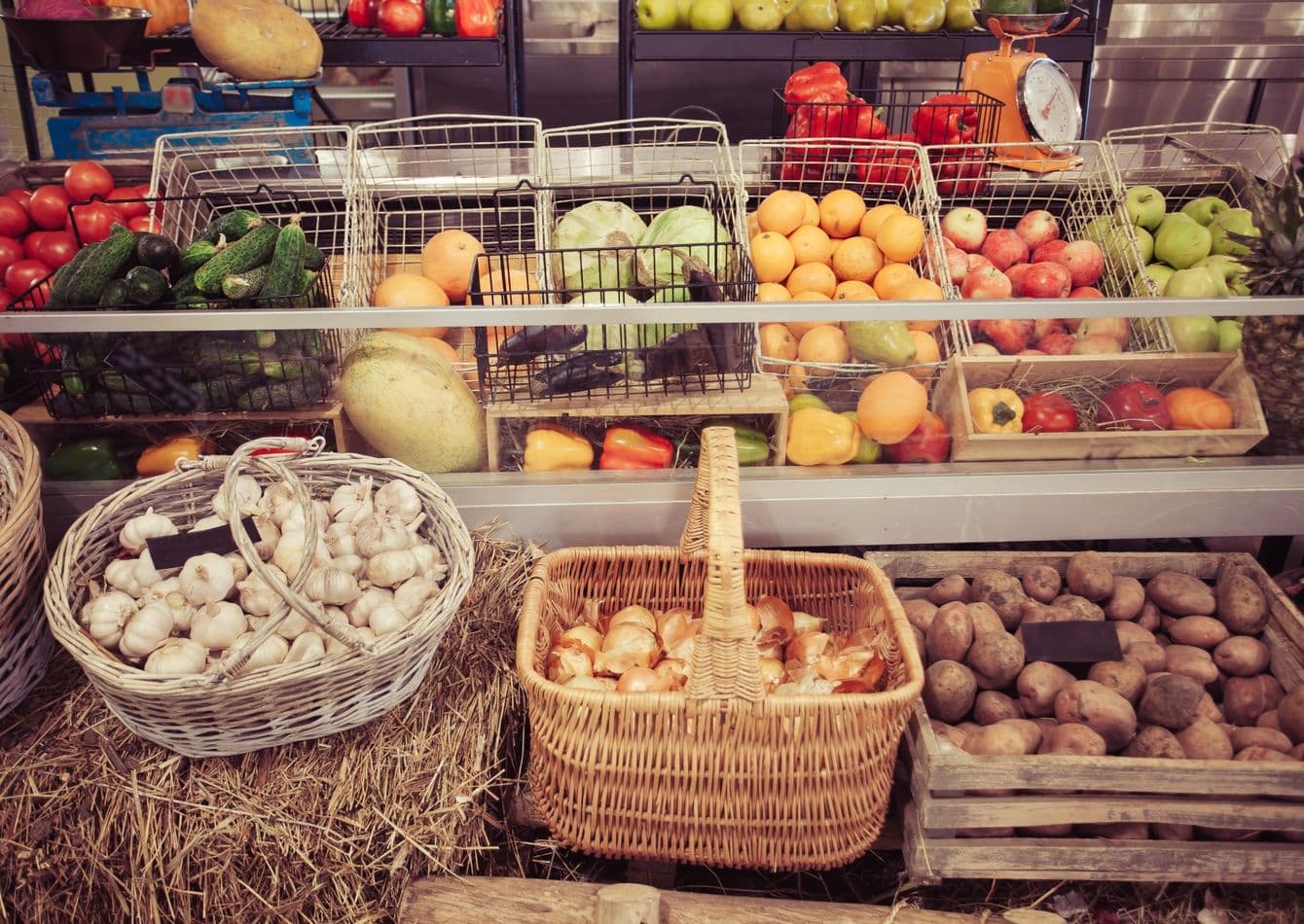 Established Island Restaurant with Diverse Revenue Streams