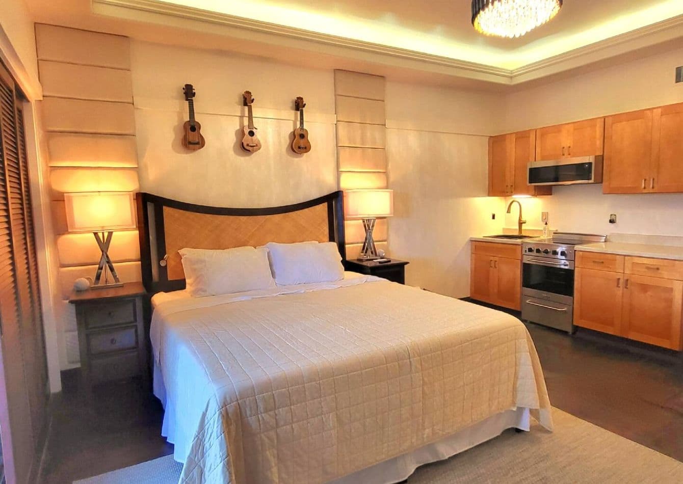 Turnkey Vacation Rental with Legal Short Term Zoning