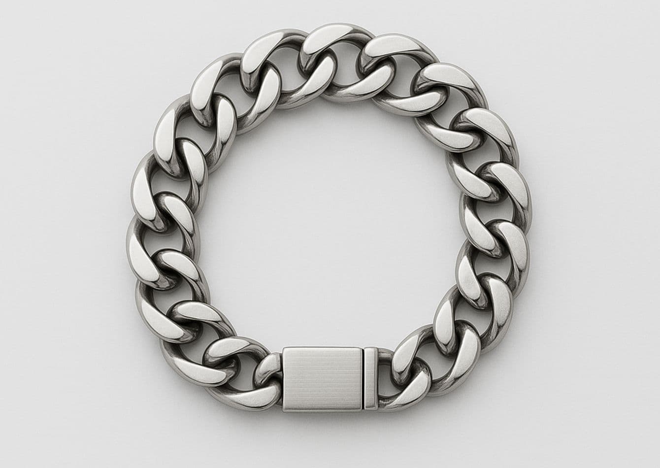 Established Online Jewelry Brand with Diversified Revenue Streams