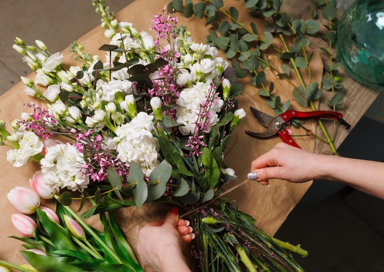 Established Florist Gift Shop with Diverse Revenue Streams