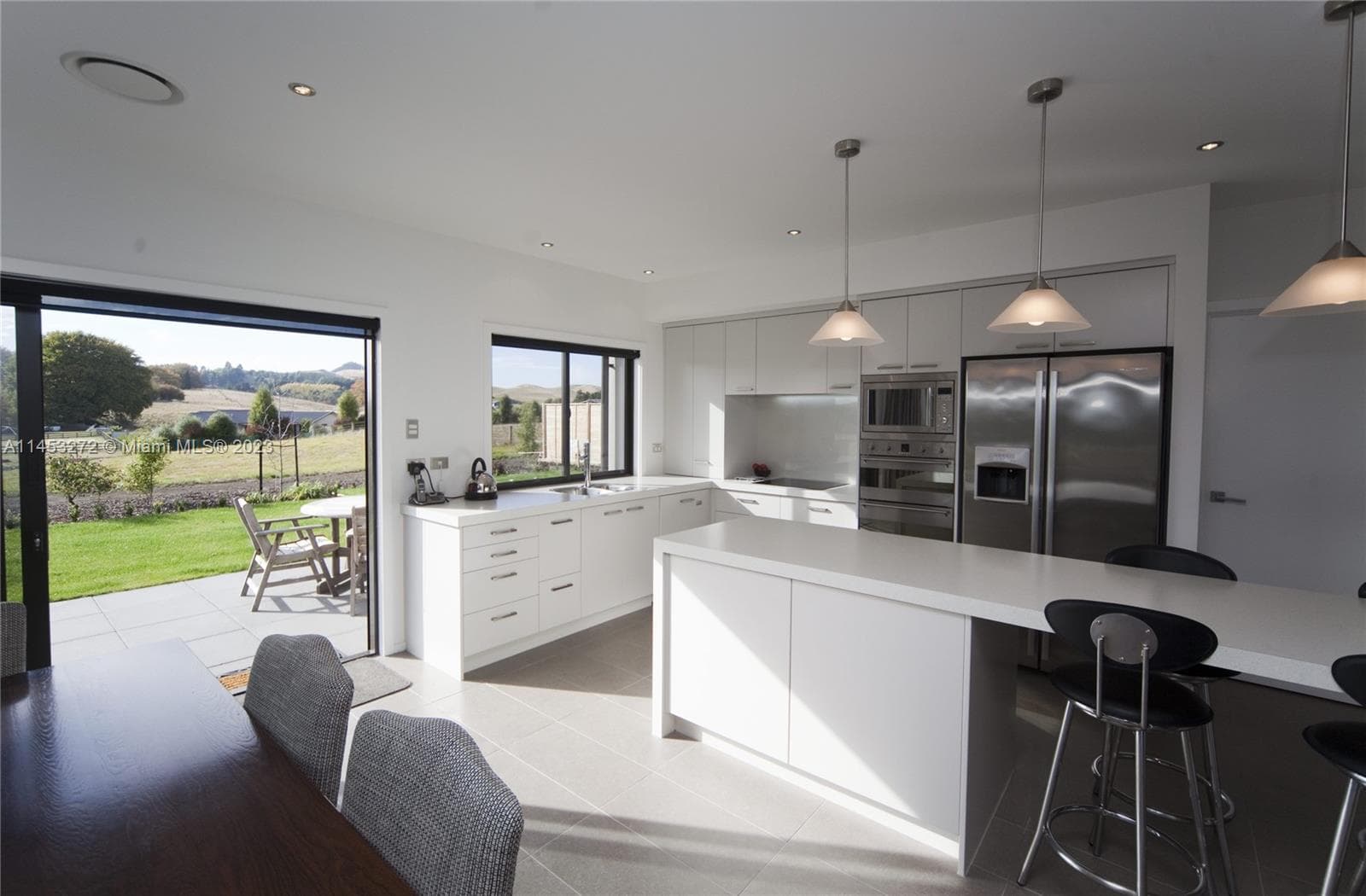 Turnkey Custom Cabinetry Dealership with Manufacturer Support