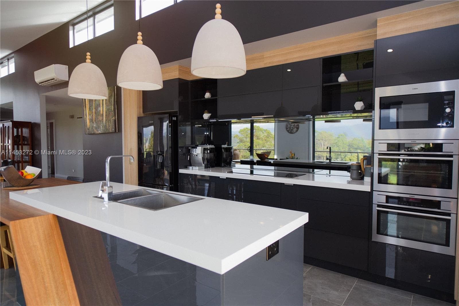 Turnkey Custom Cabinetry Dealership with Manufacturer Support