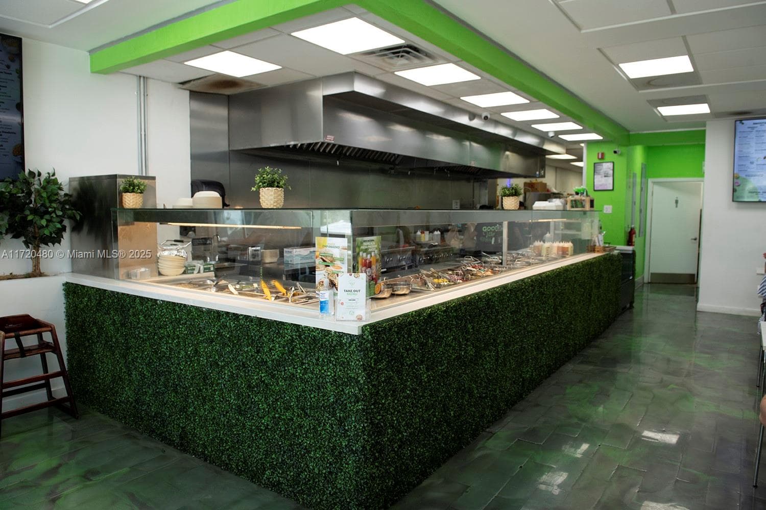 Thriving Health Food Restaurant with Loyal Customer Base