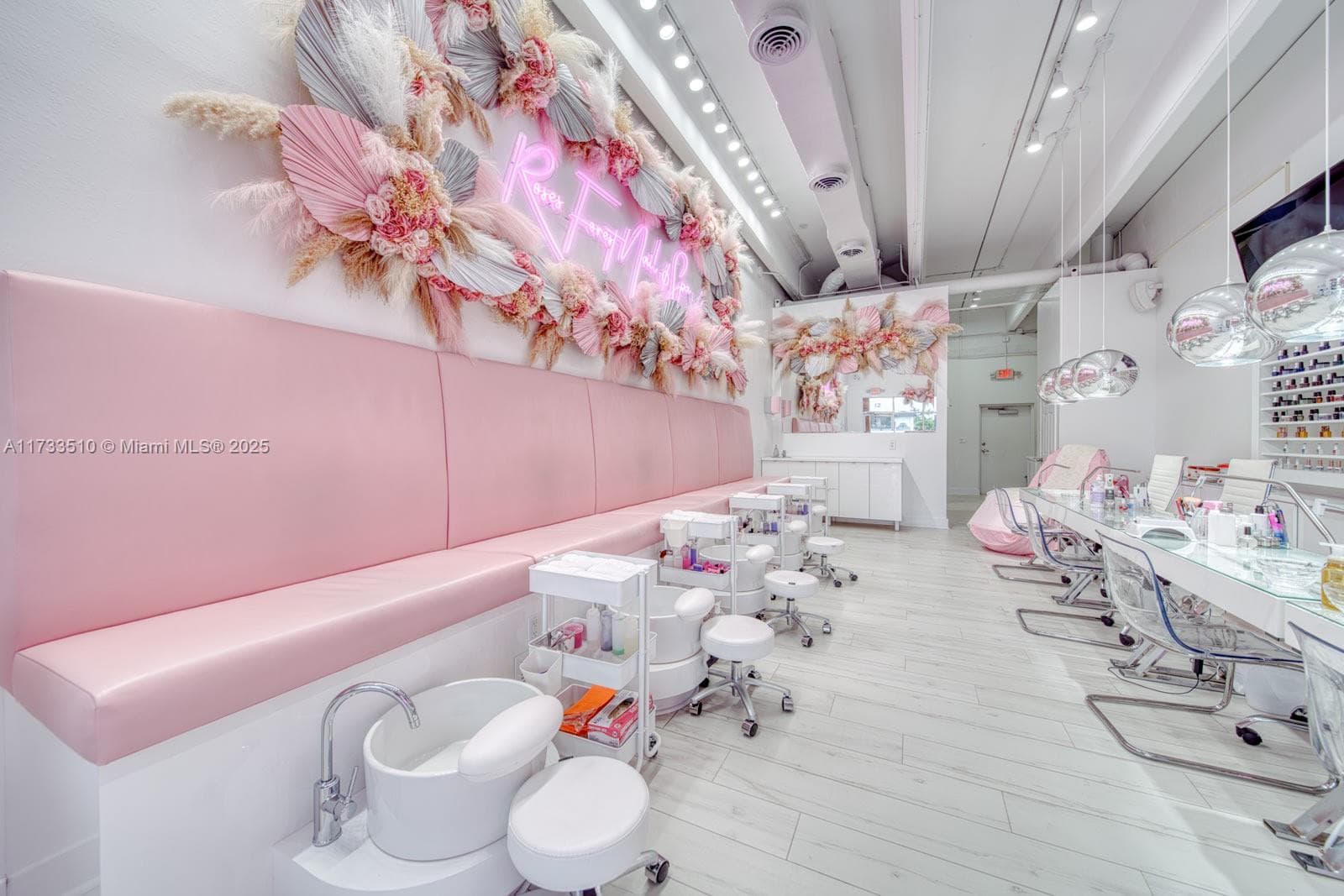 Thriving Beauty Salon with Established Client Base