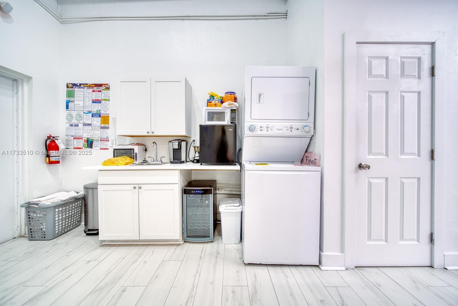 Thriving Beauty Salon with Established Client Base