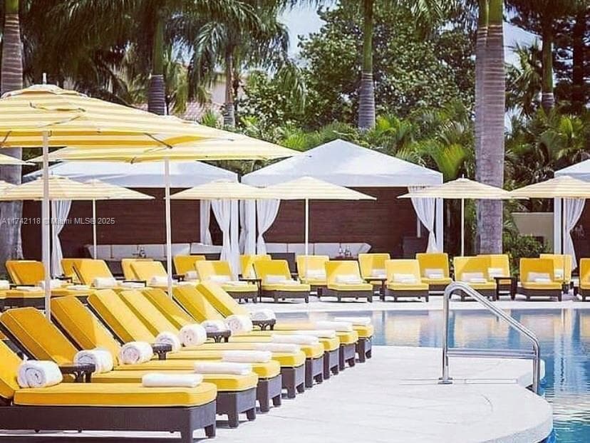 Premier Luxury Furniture Retailer with International Reach