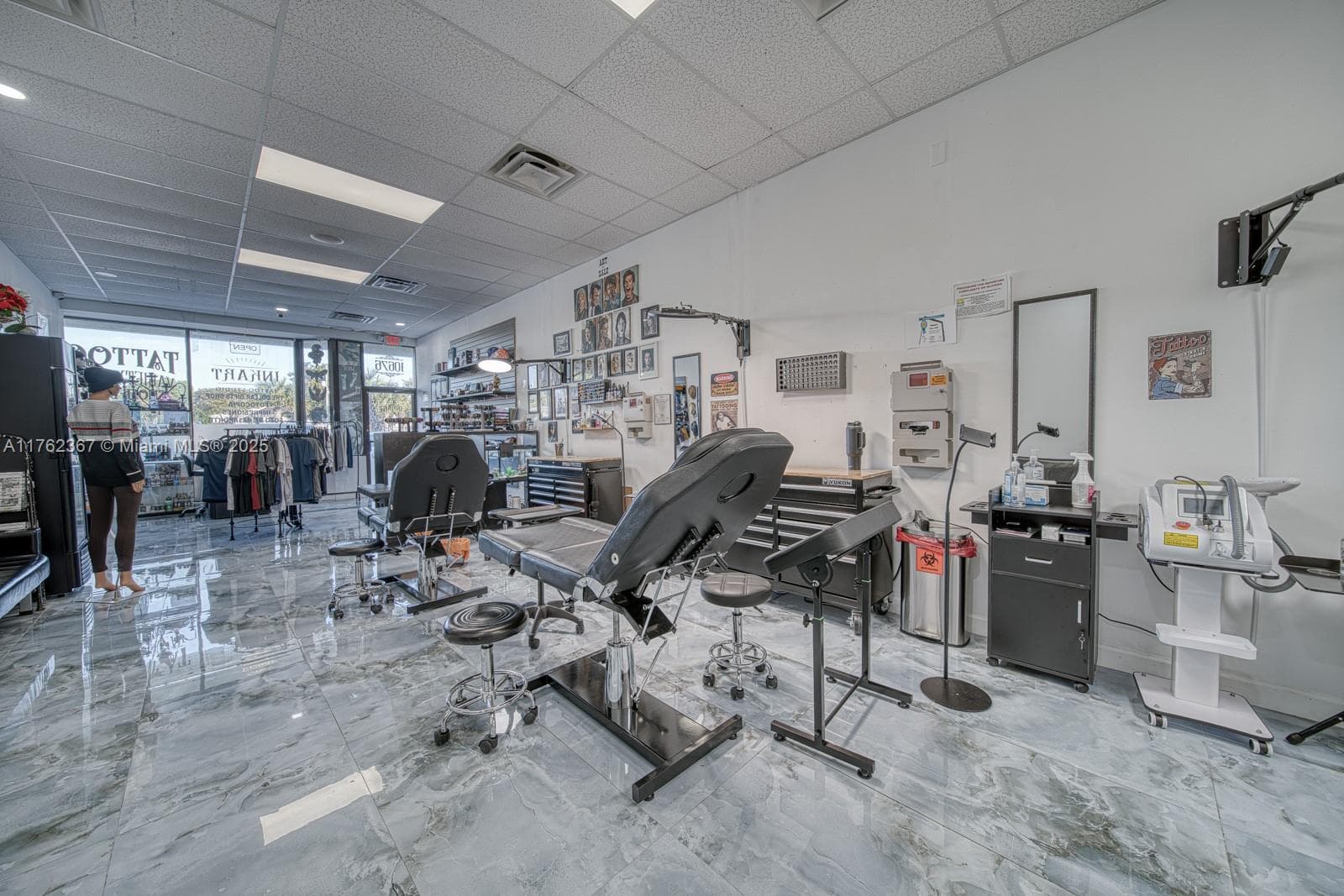 Turnkey Tattoo Studio with High End Equipment