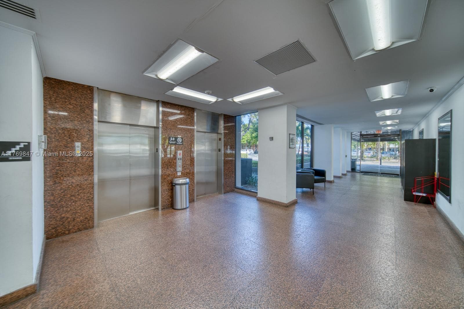 Established Chiropractic Clinic with Loyal Clientele