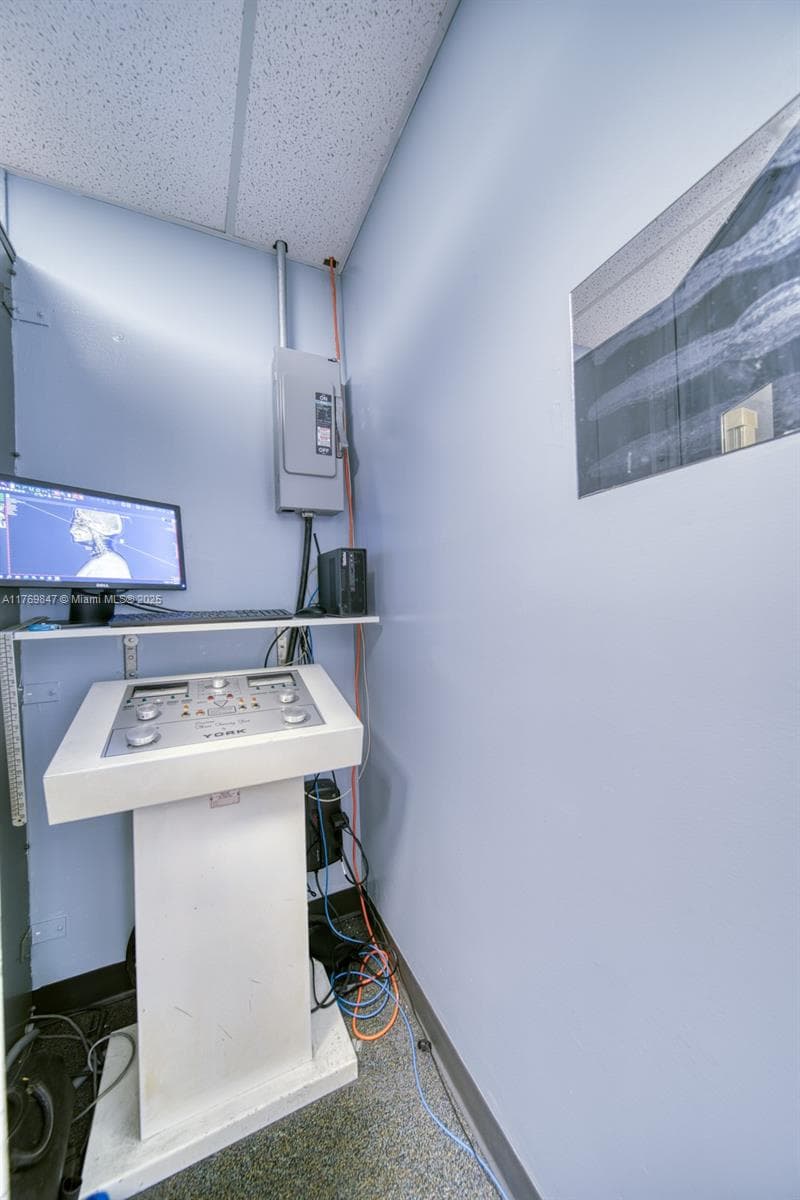 Established Chiropractic Clinic with Loyal Clientele