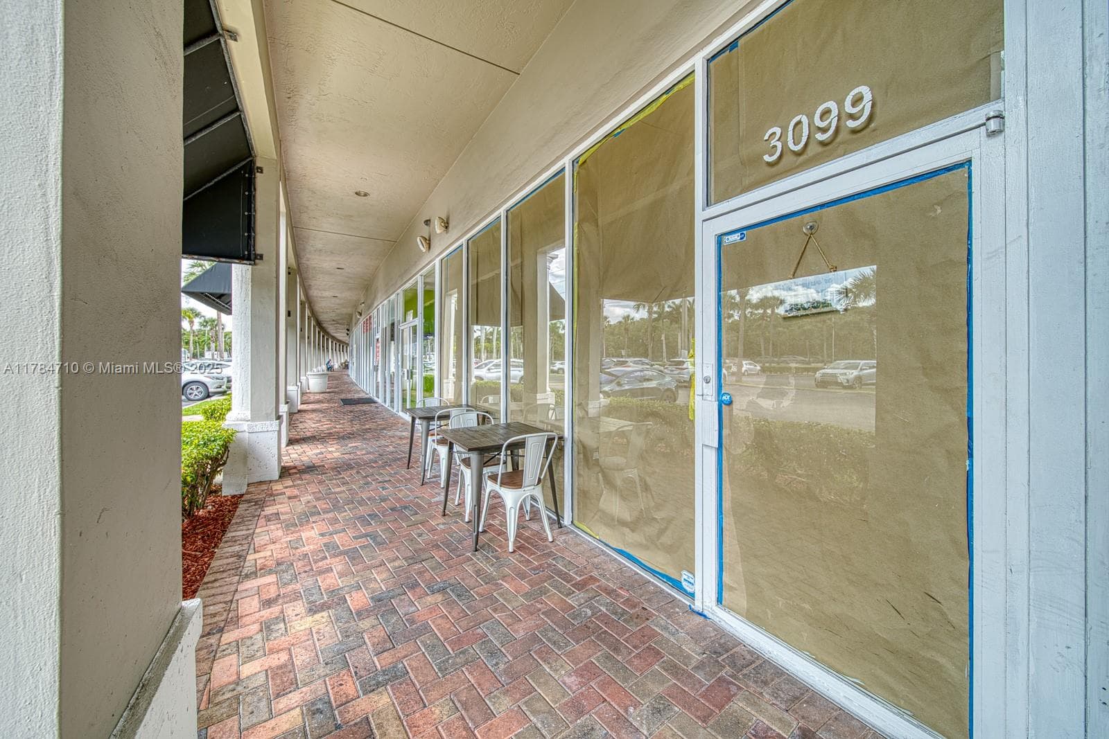 Turnkey Restaurant Space with High Traffic Visibility