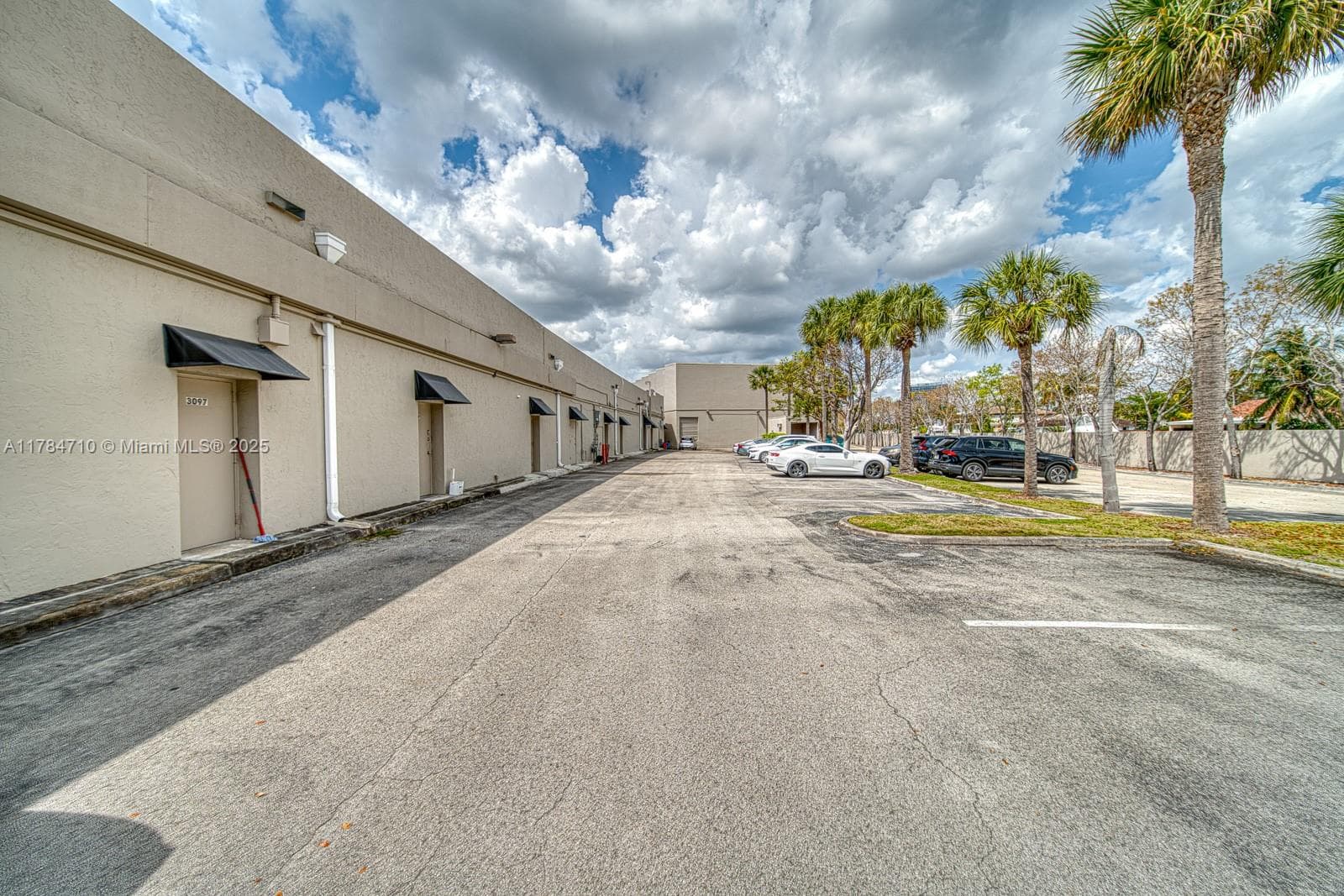 Turnkey Restaurant Space with High Traffic Visibility