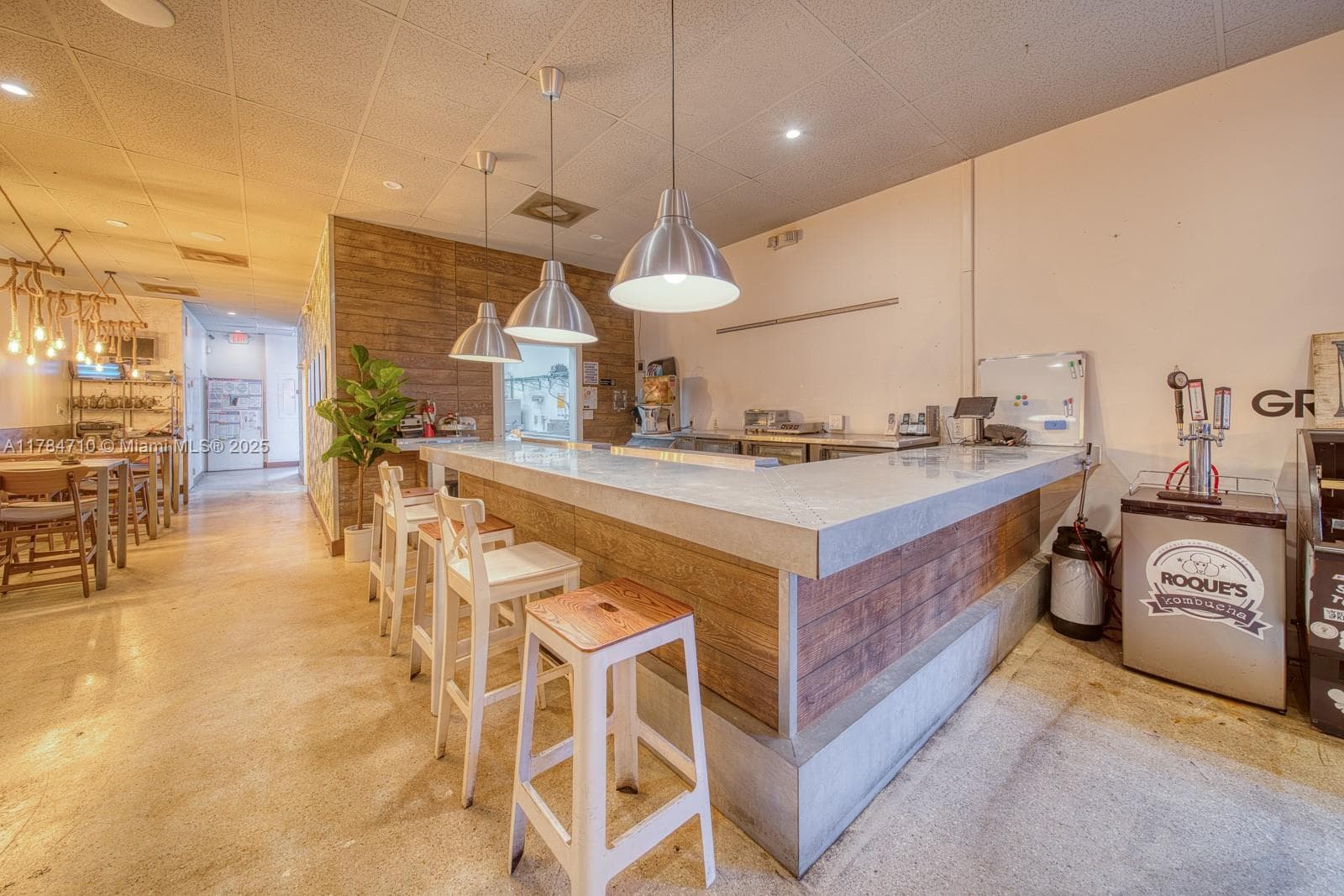 Turnkey Restaurant Space with High Traffic Visibility