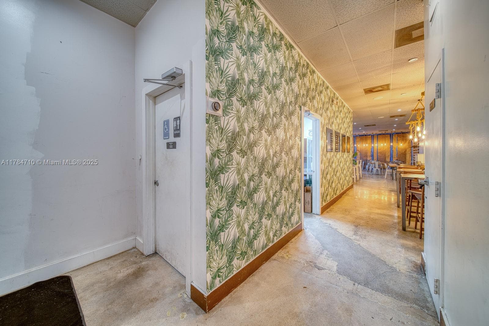 Turnkey Restaurant Space with High Traffic Visibility