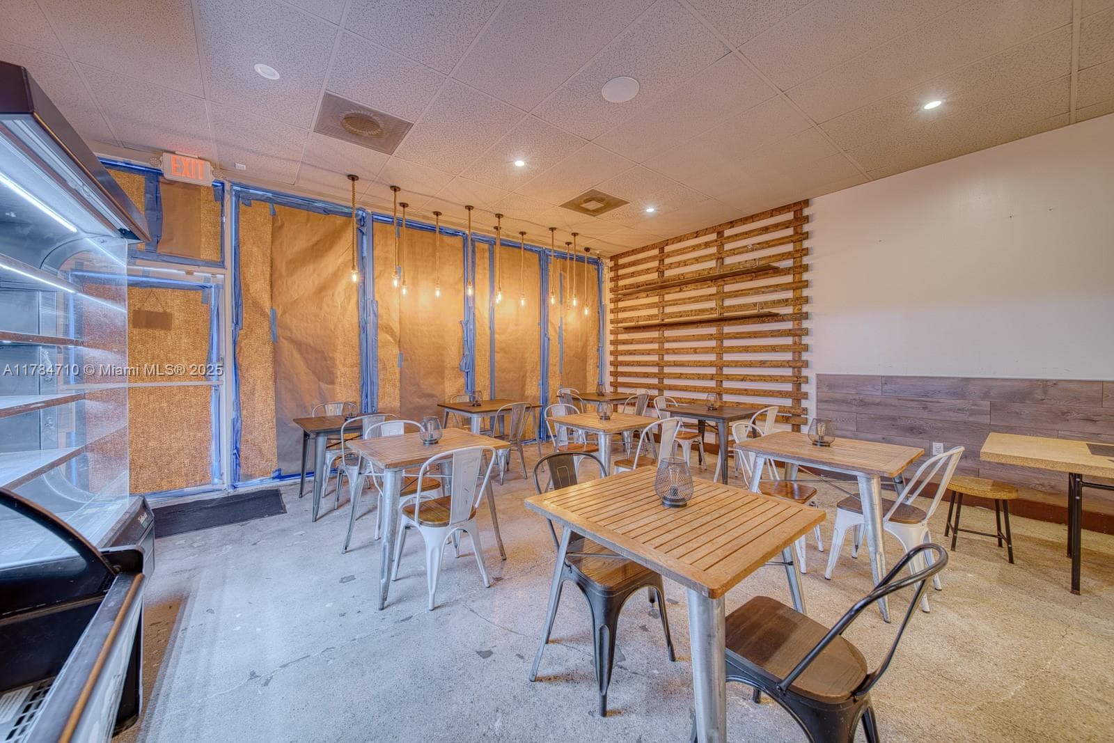 Turnkey Restaurant Space with High Traffic Visibility