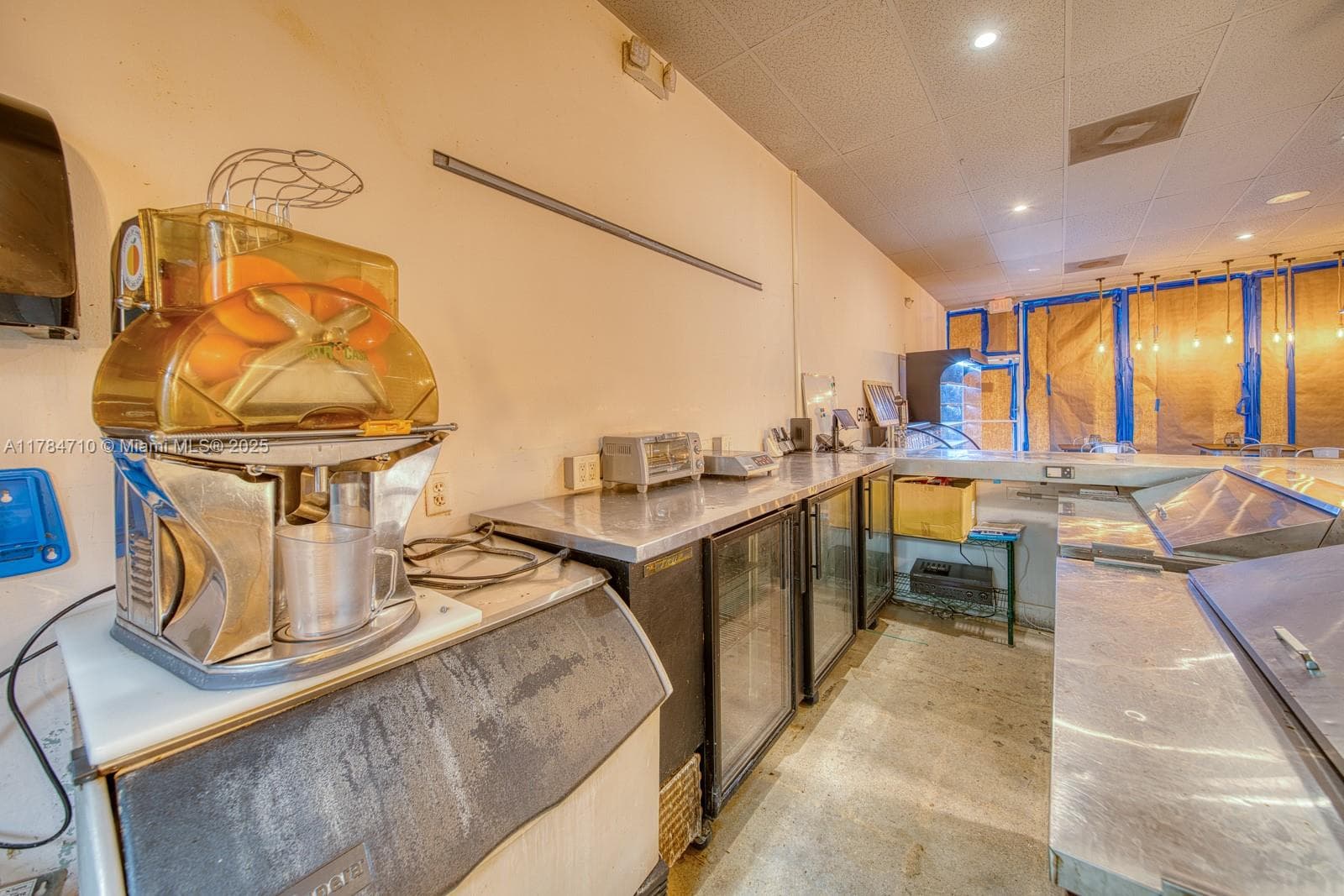 Turnkey Restaurant Space with High Traffic Visibility