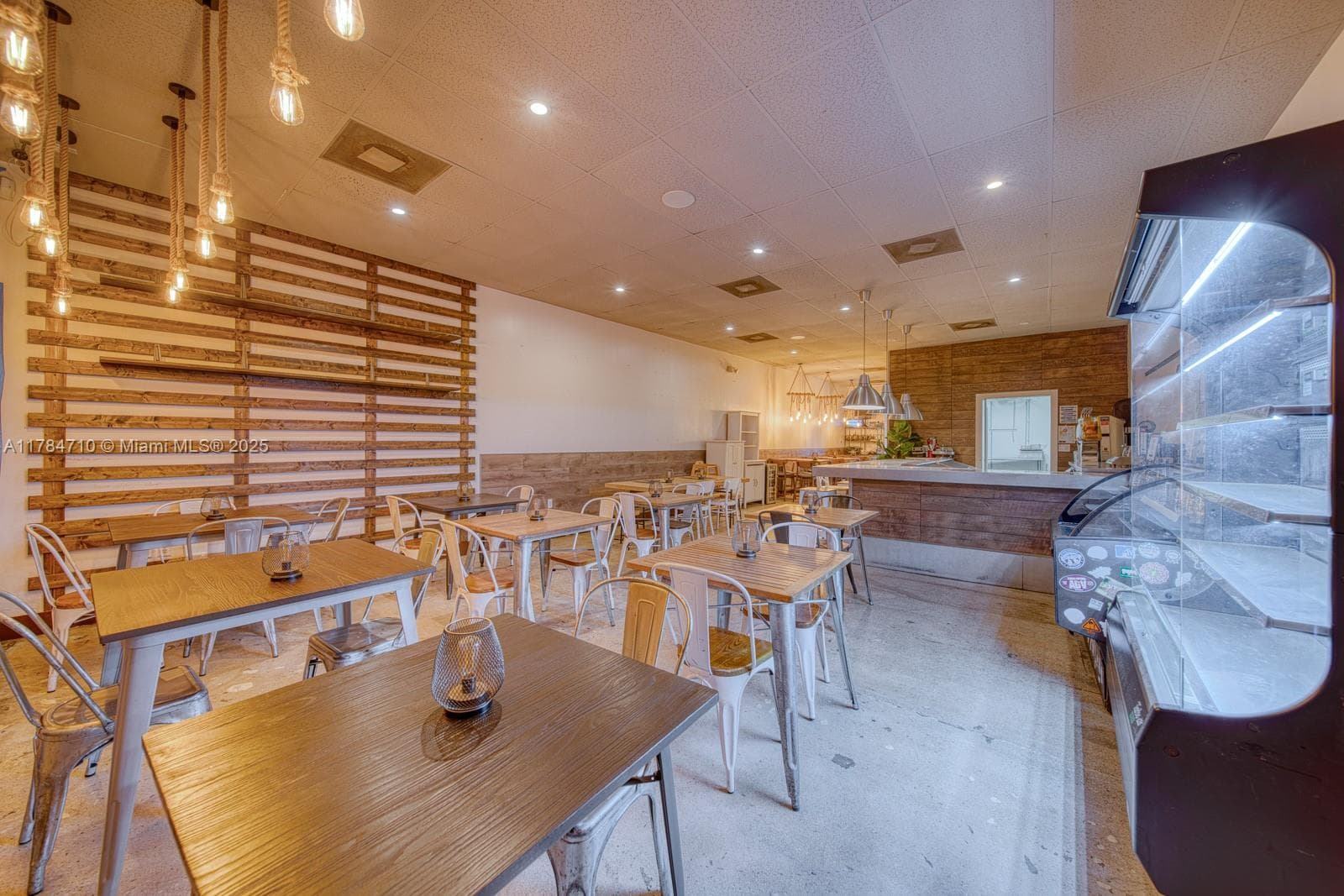 Turnkey Restaurant Space with High Traffic Visibility