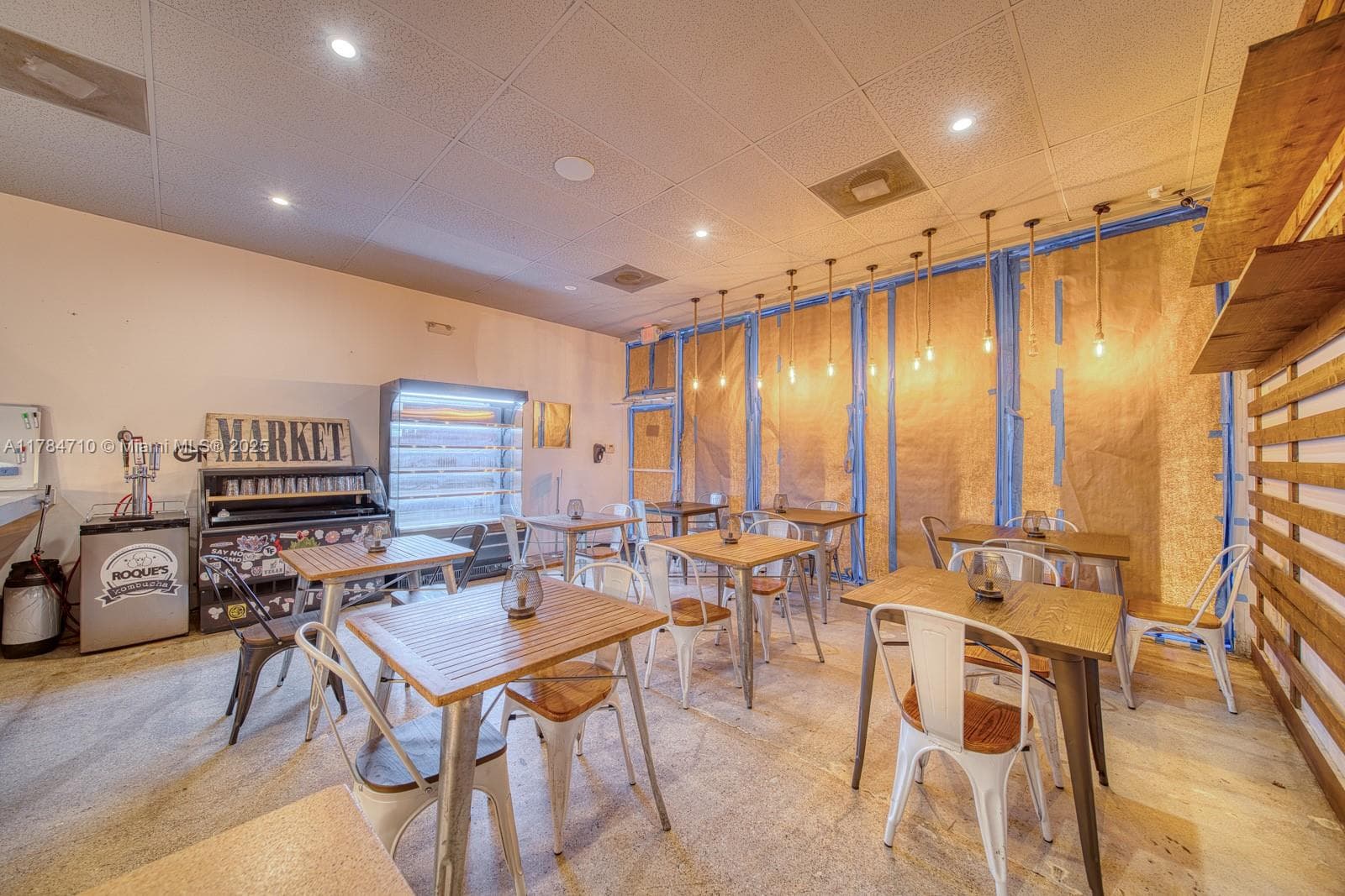 Turnkey Restaurant Space with High Traffic Visibility