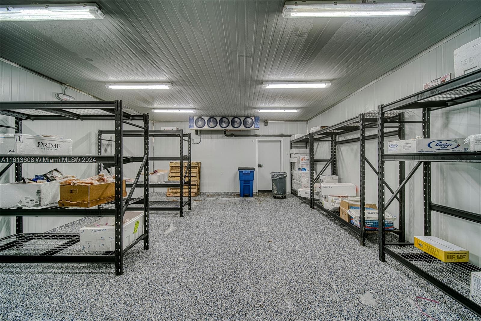 Premier Specialty Food Store with Strong Digital Presence