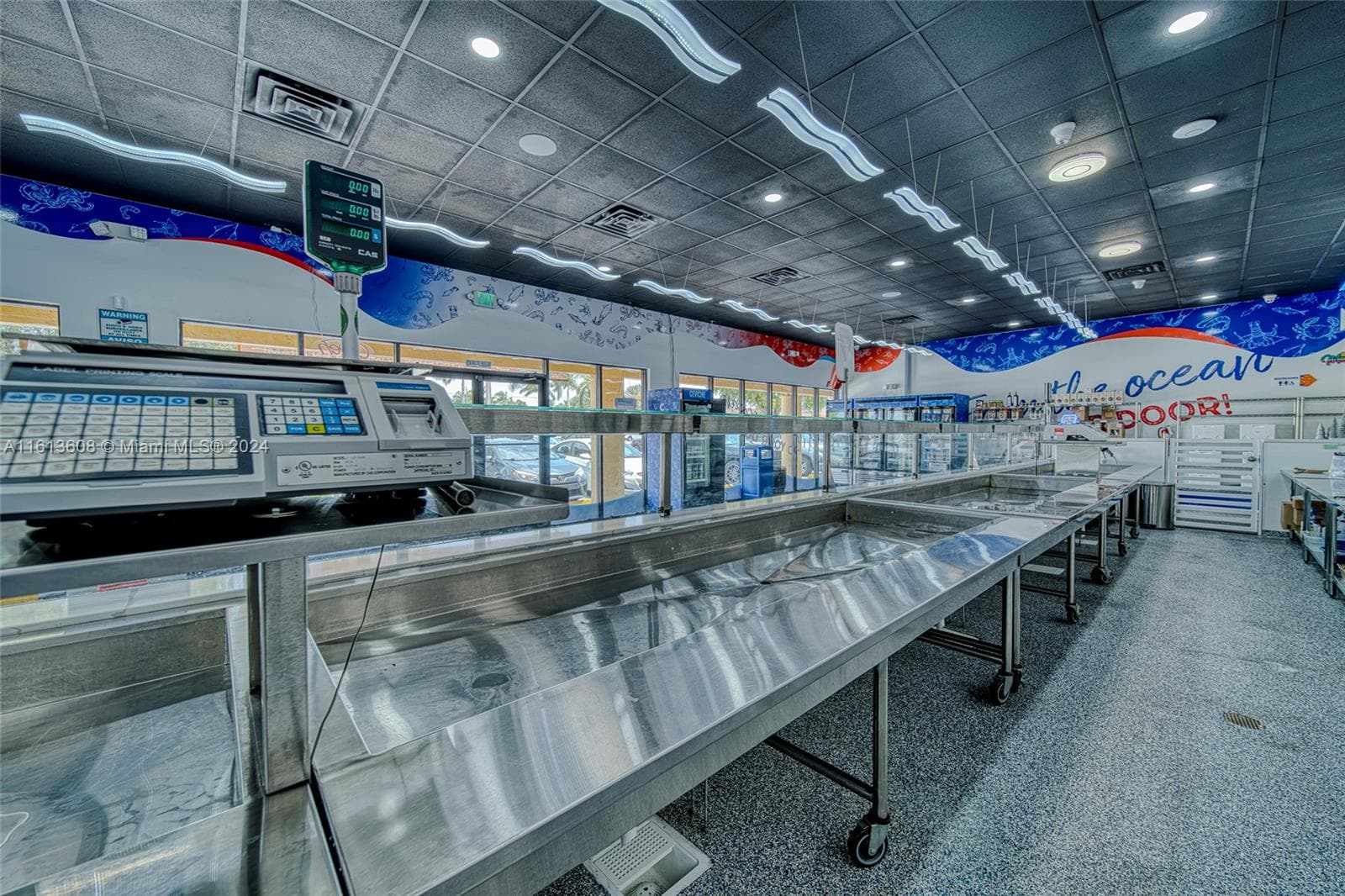 Premier Specialty Food Store with Strong Digital Presence