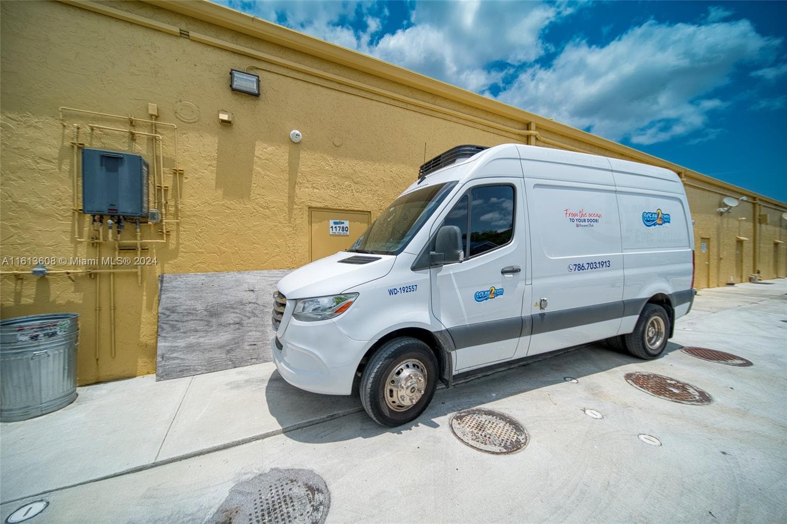 Premier Specialty Food Store with Strong Digital Presence