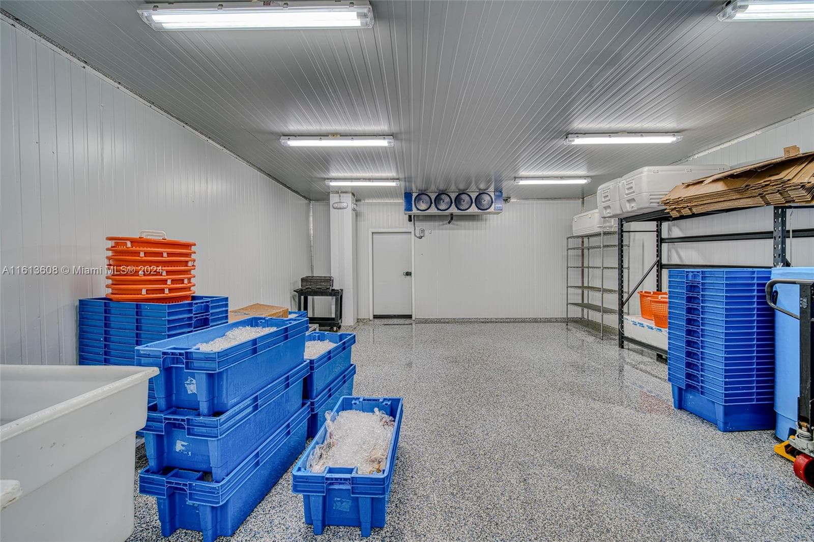 Premier Specialty Food Store with Strong Digital Presence