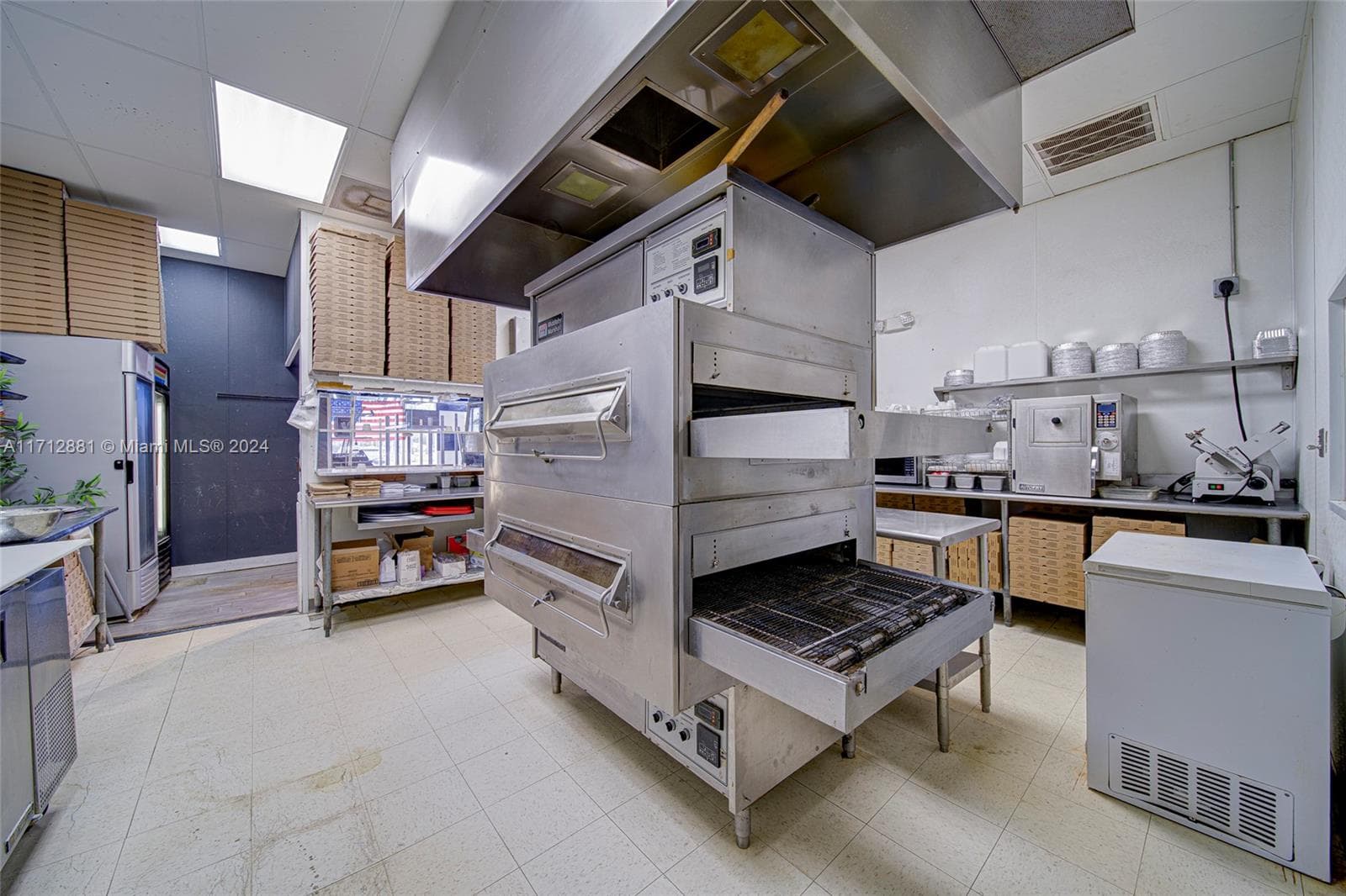 Turnkey Pizzeria with Prime Coastal Location