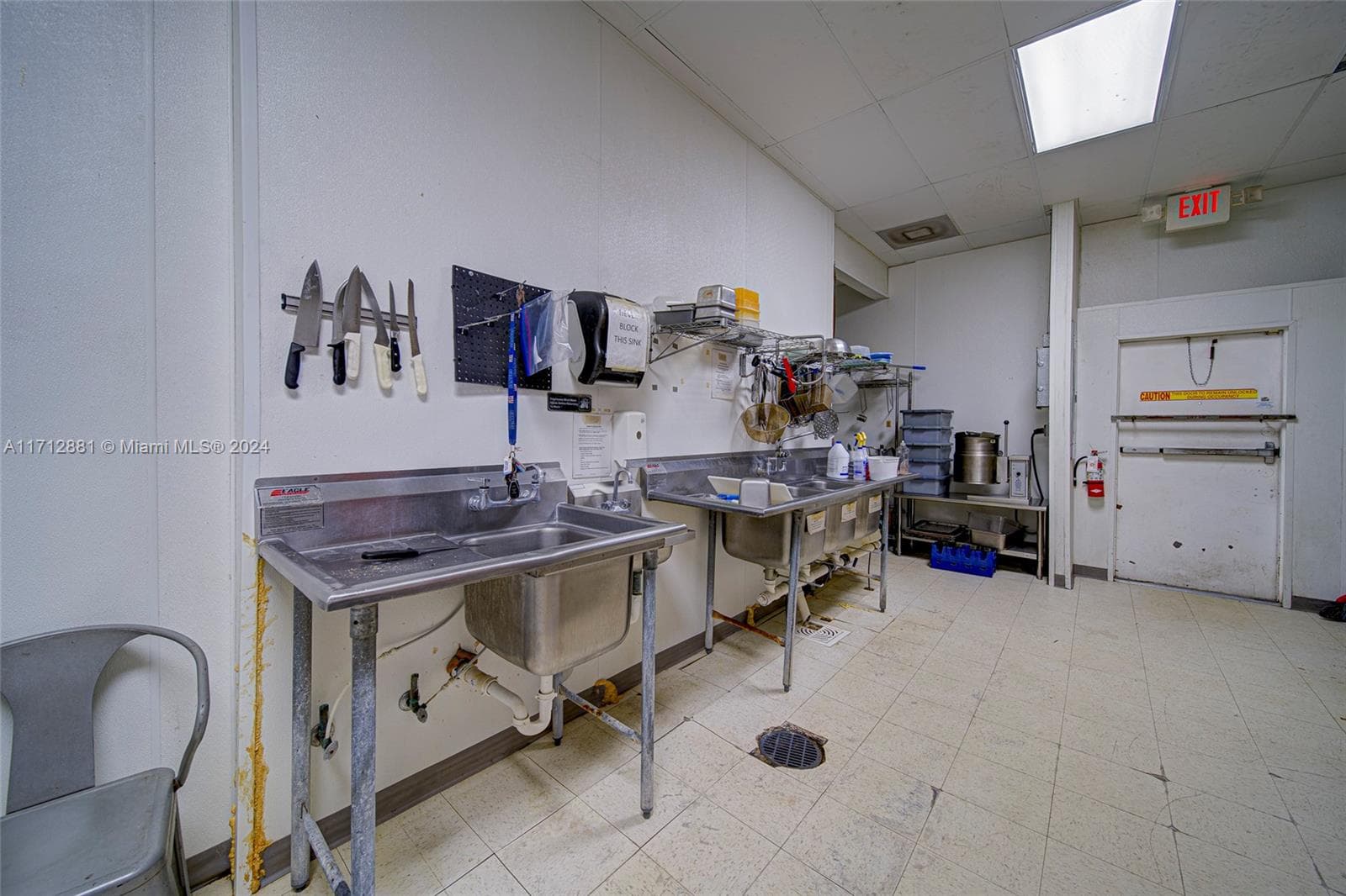 Turnkey Pizzeria with Prime Coastal Location