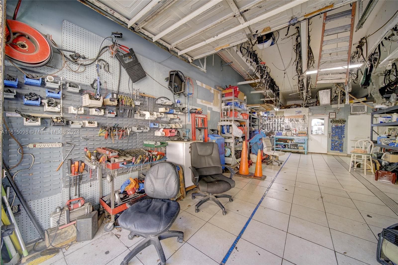 Established Automotive AC Repair with Loyal Customer Base