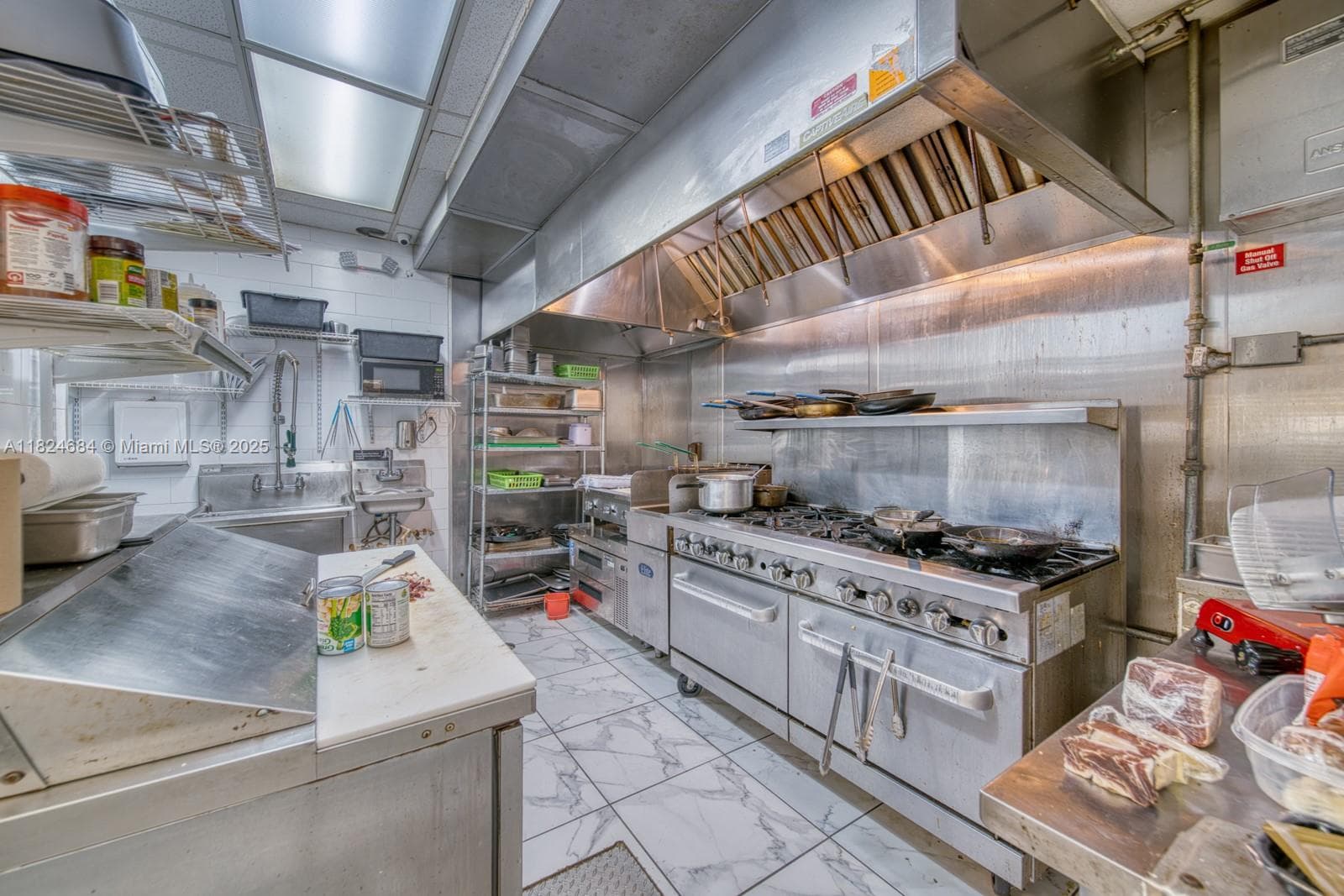 Turnkey Restaurant with Prime Location