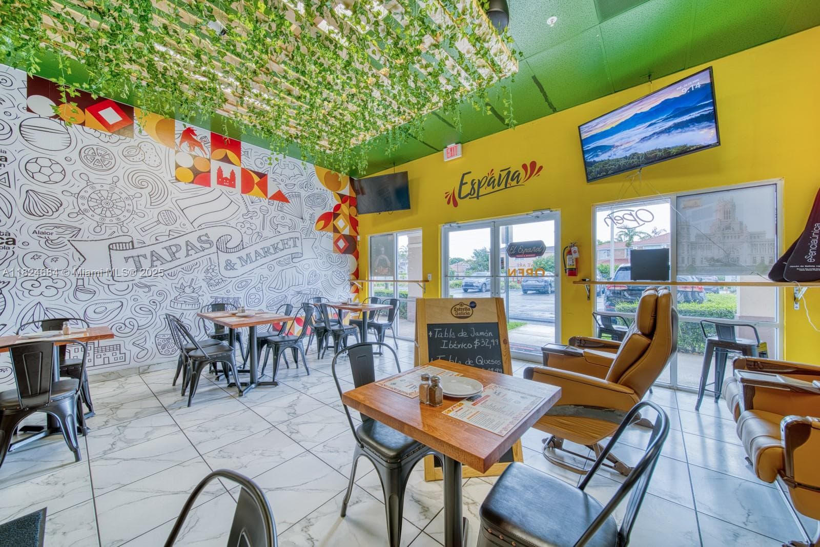 Turnkey Restaurant with Prime Location