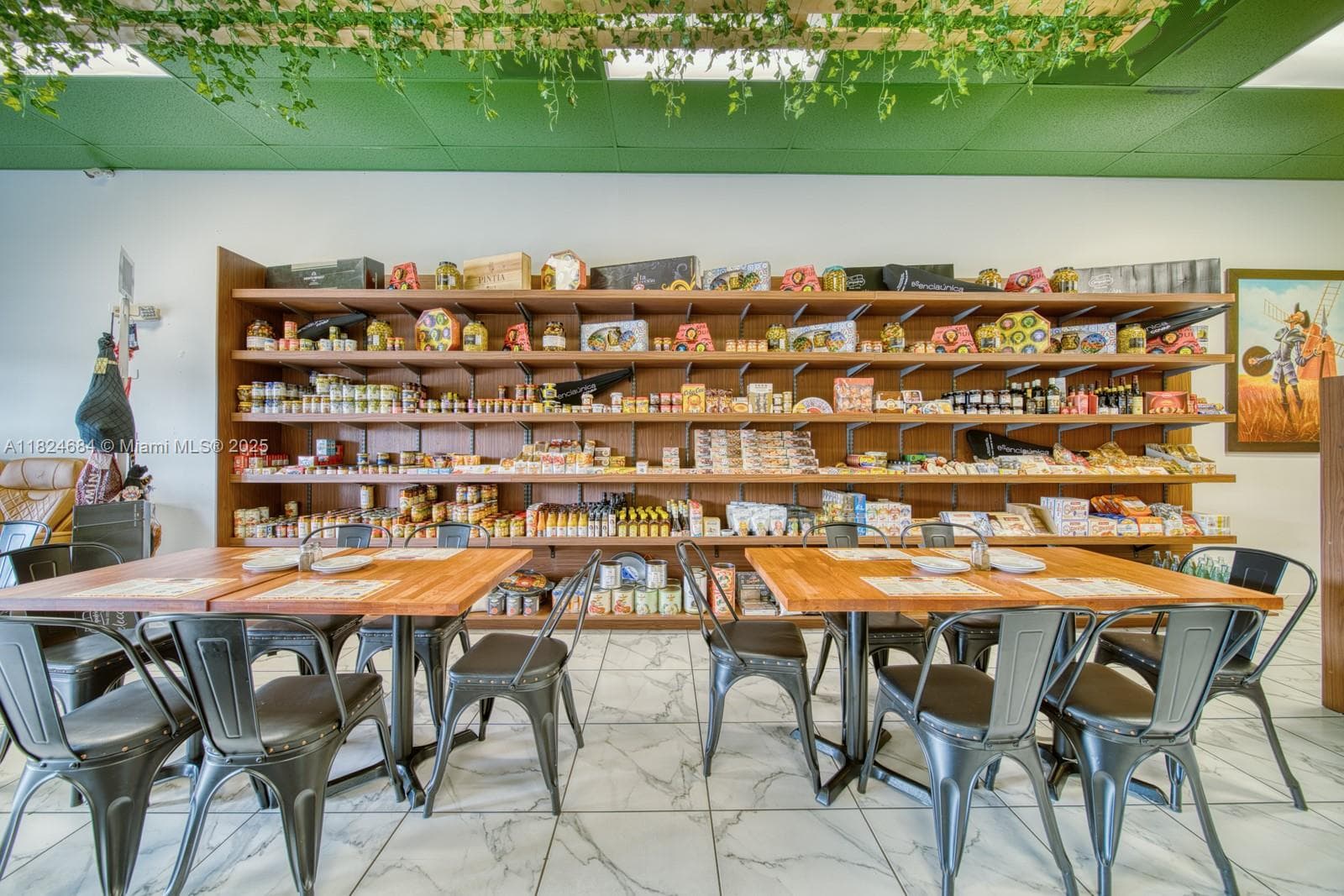 Turnkey Restaurant with Prime Location