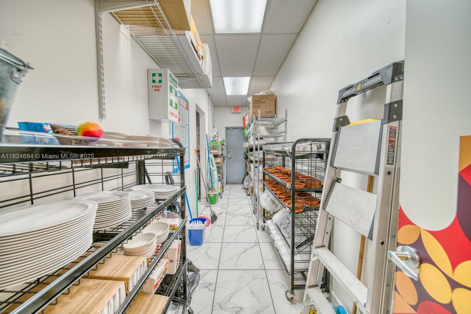 Turnkey Restaurant with Prime Location