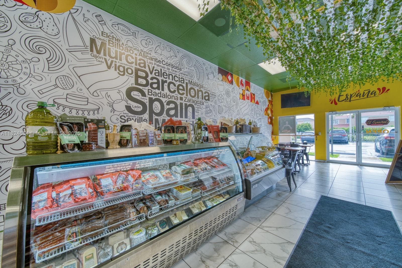 Turnkey Restaurant with Prime Location