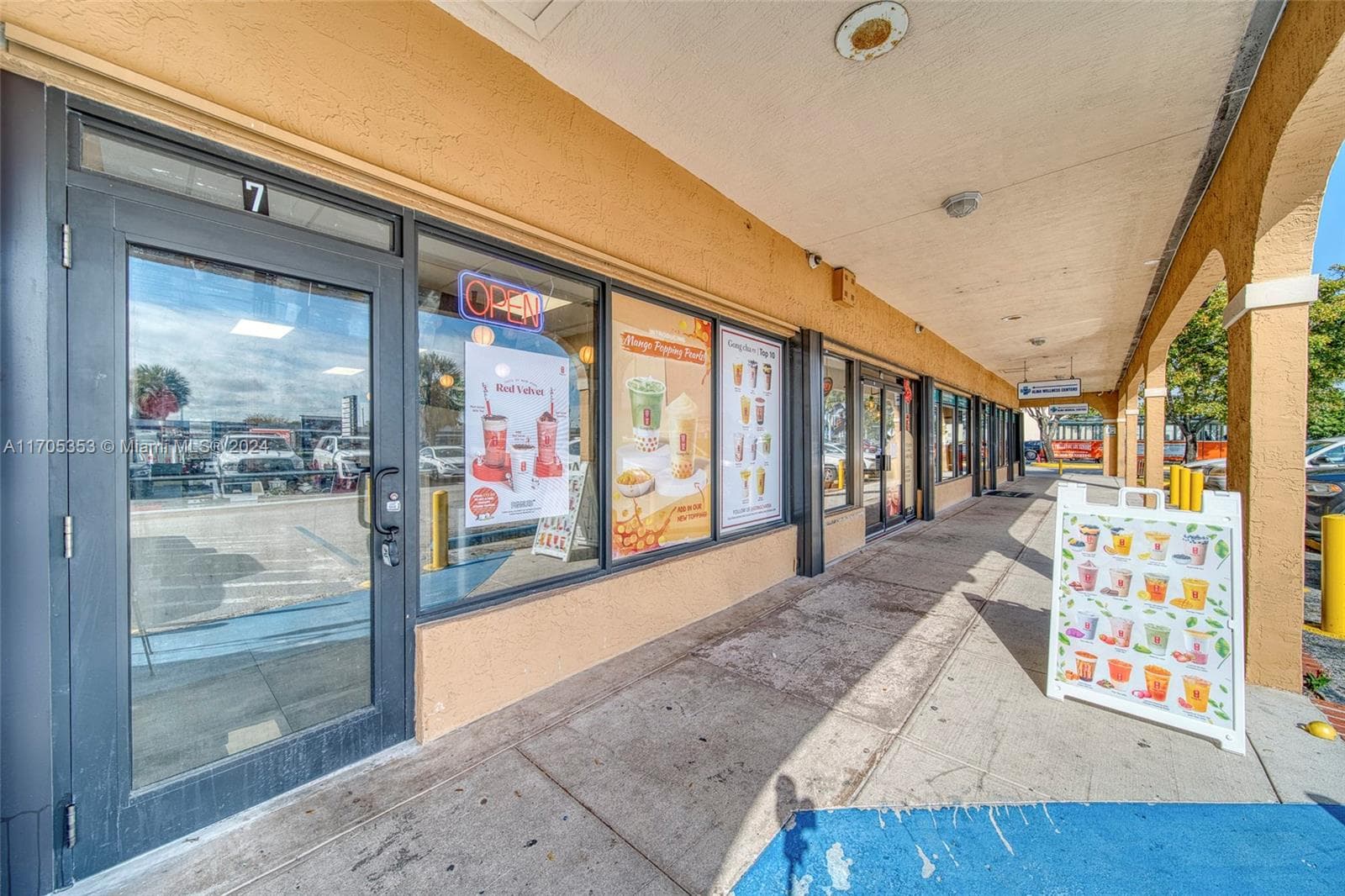 Turnkey Boba Tea Franchise with Strong Brand Recognition