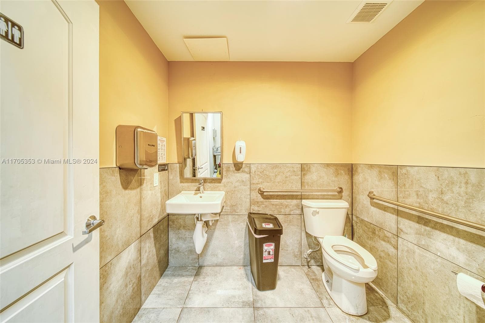 Turnkey Boba Tea Franchise with Strong Brand Recognition