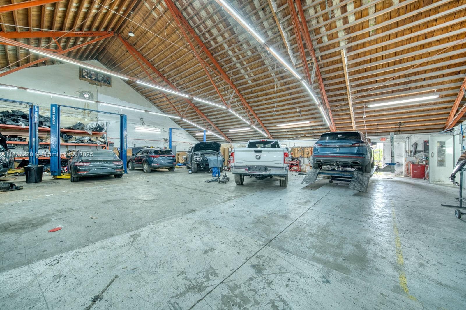 Profitable Auto Repair Shop with Established Insurance Contracts