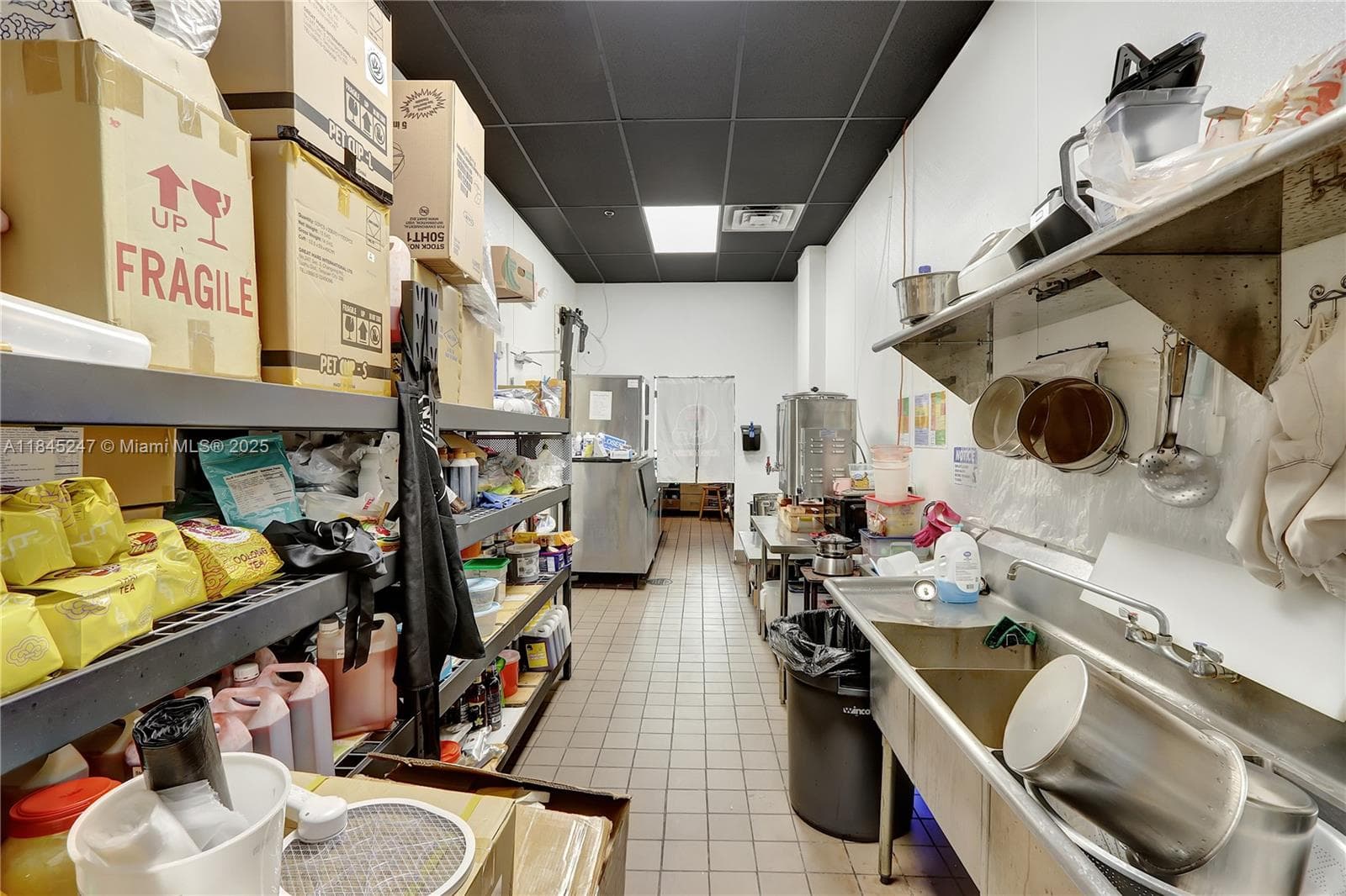 Turnkey Boba Tea Shop with High Traffic Location