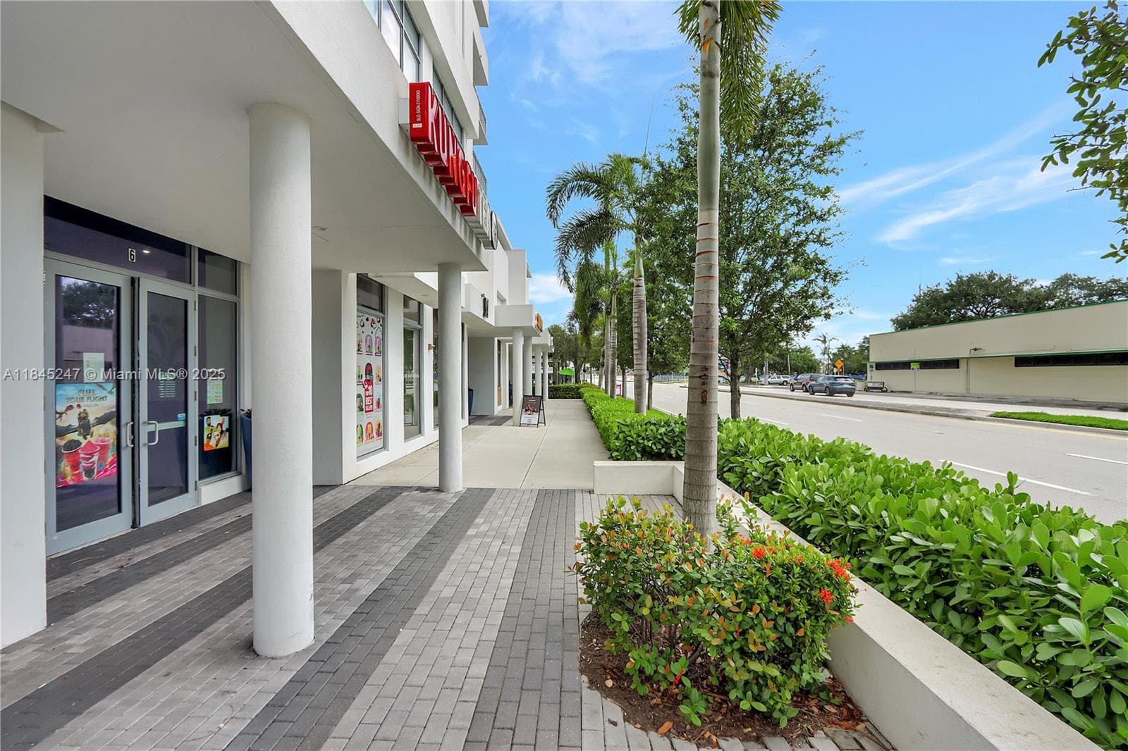 Turnkey Boba Tea Shop with High Traffic Location