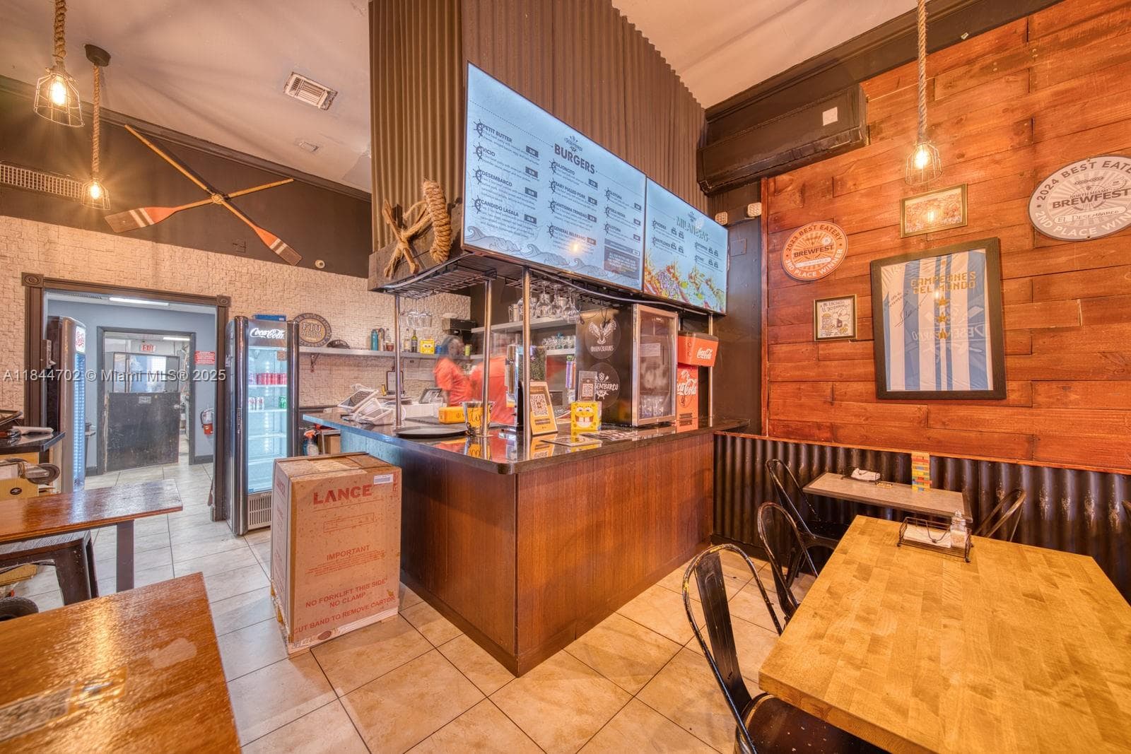 Profitable Gourmet Burger Franchise in High Visibility Location