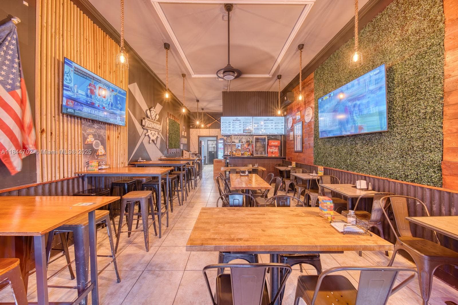 Profitable Gourmet Burger Franchise in High Visibility Location