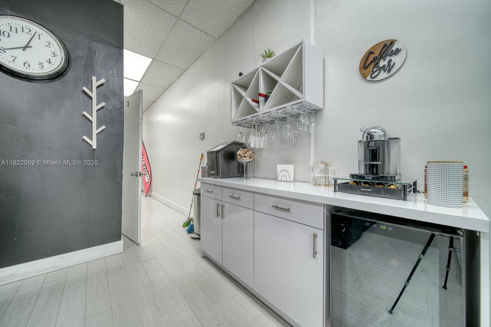 Thriving Beauty Salon with Loyal Clientele