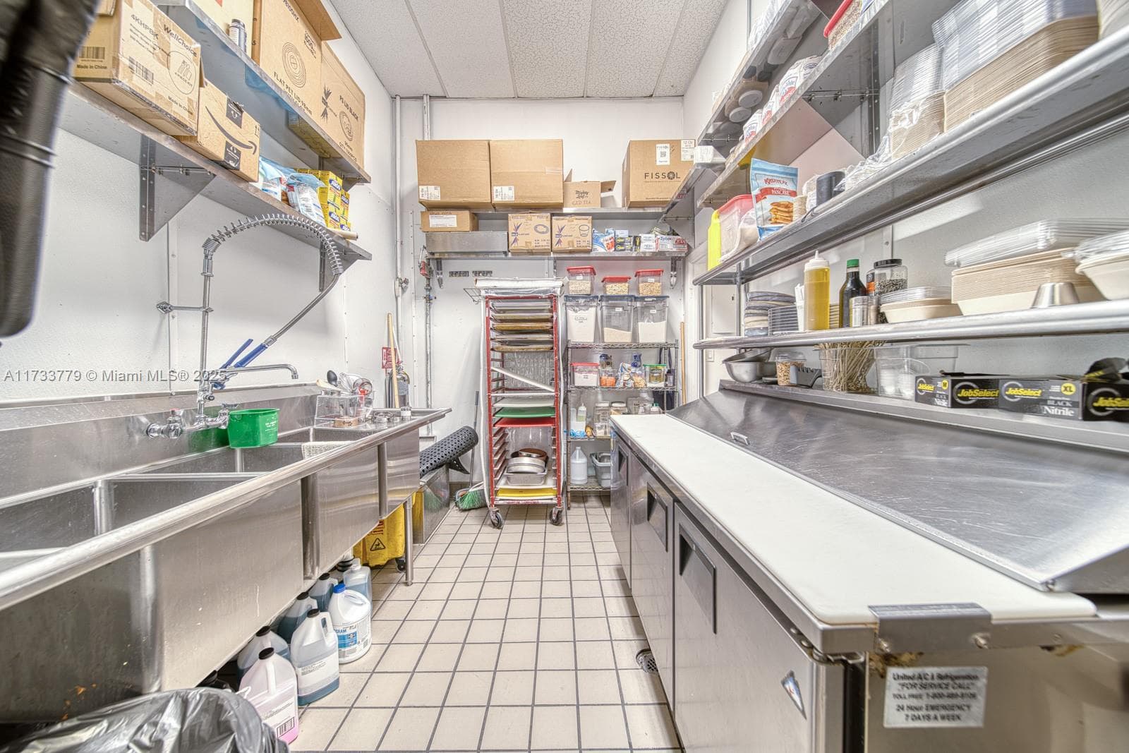 Turnkey Restaurant with Modern Infrastructure