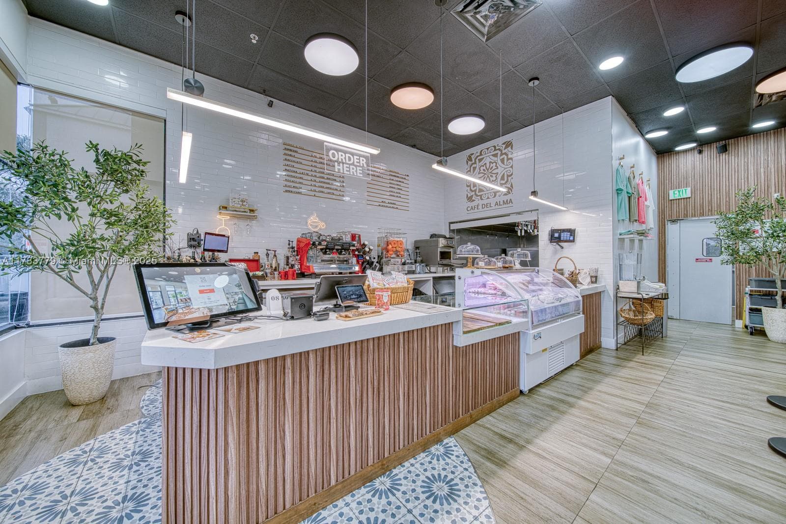 Turnkey Restaurant with Modern Infrastructure