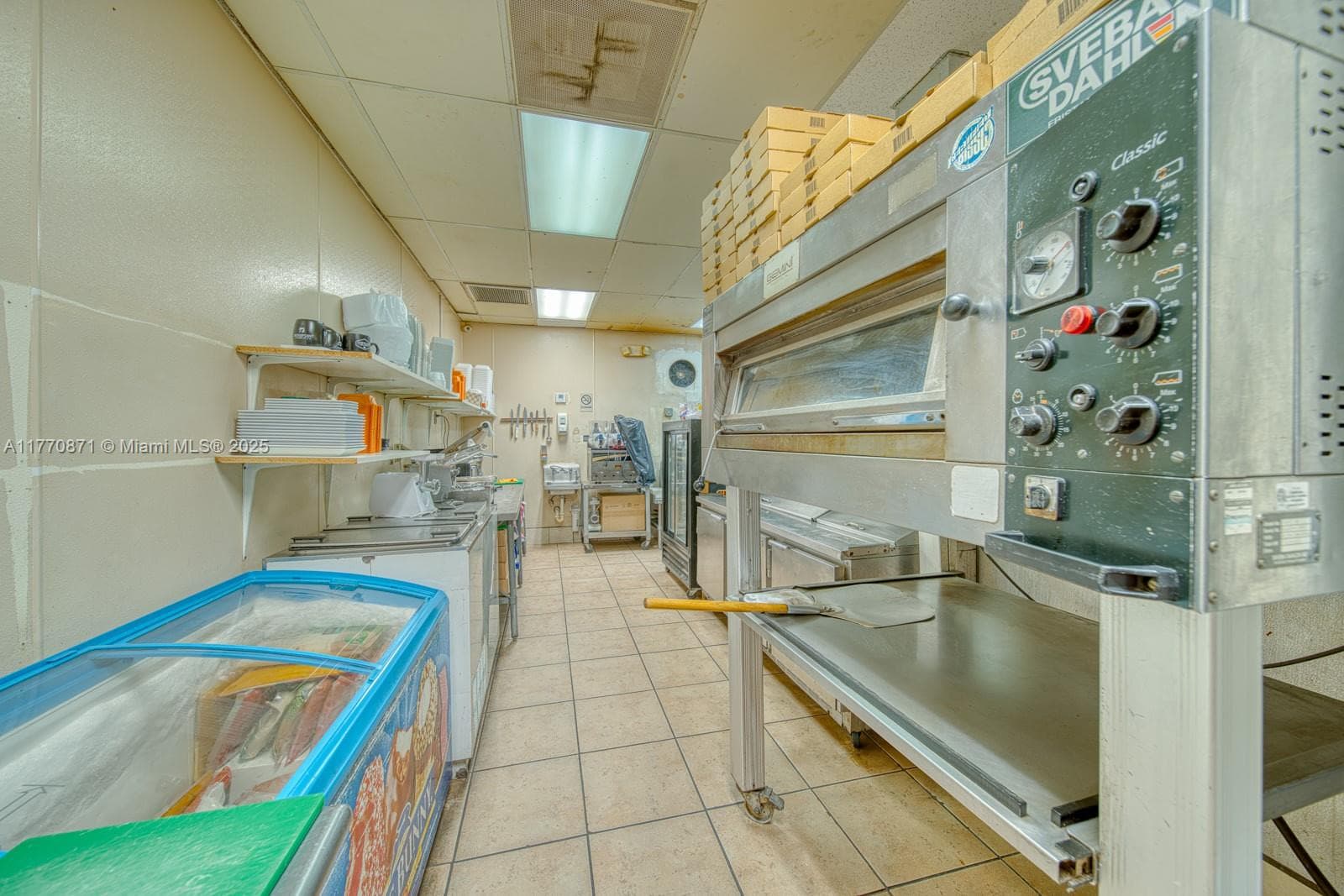 Turnkey Pizzeria with Significant Growth Potential