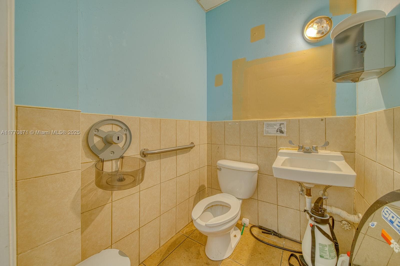 Turnkey Pizzeria with Significant Growth Potential