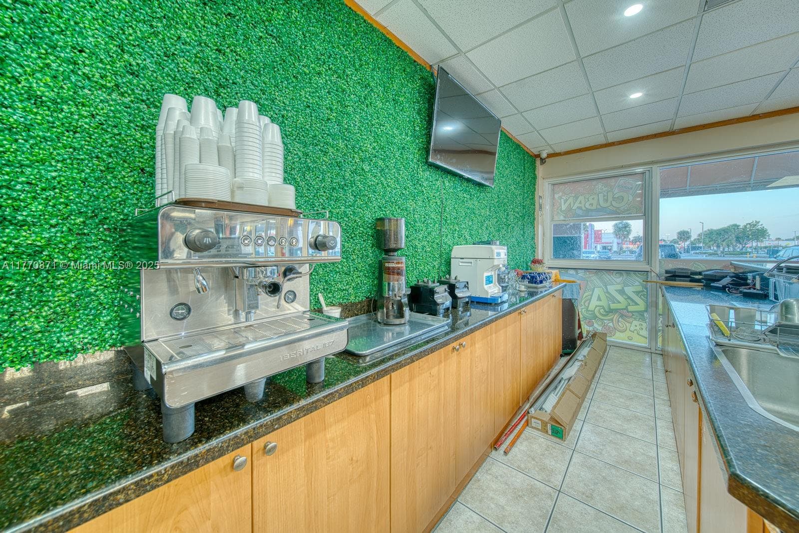 Turnkey Pizzeria with Significant Growth Potential