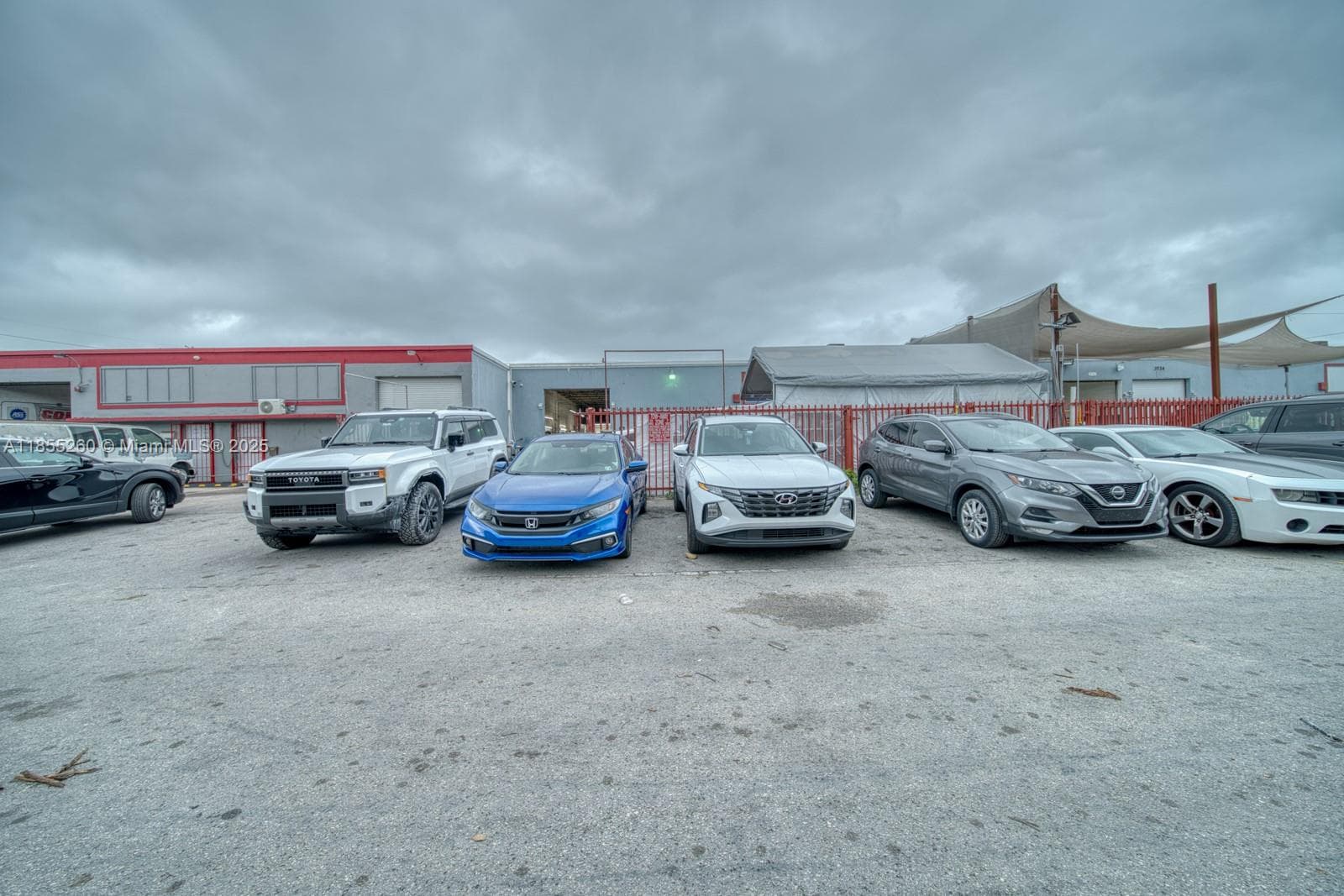 Turnkey Auto Body Shop with Ample Work Bays