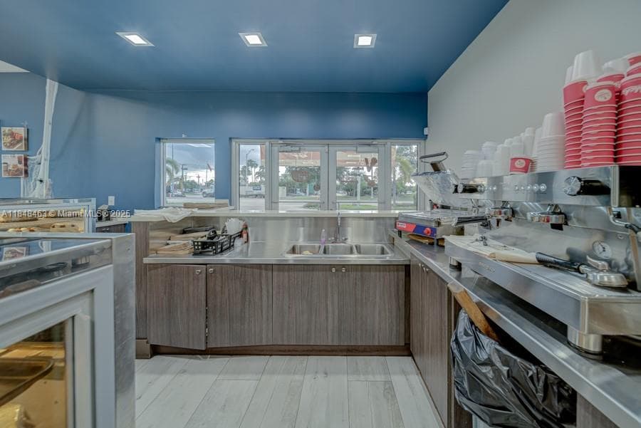 Turnkey Restaurant with Prime High Visibility Location