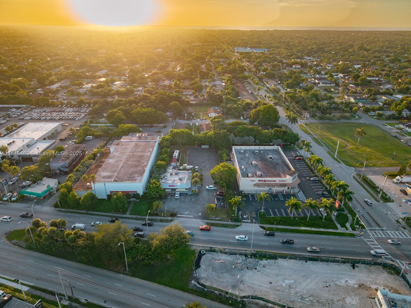 Turnkey Restaurant with Prime High Visibility Location