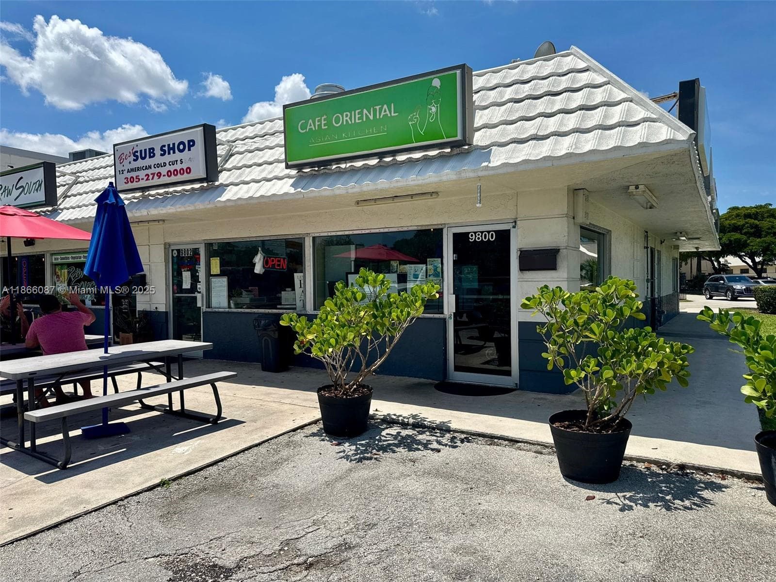 Award Winning Restaurant with Prime Location